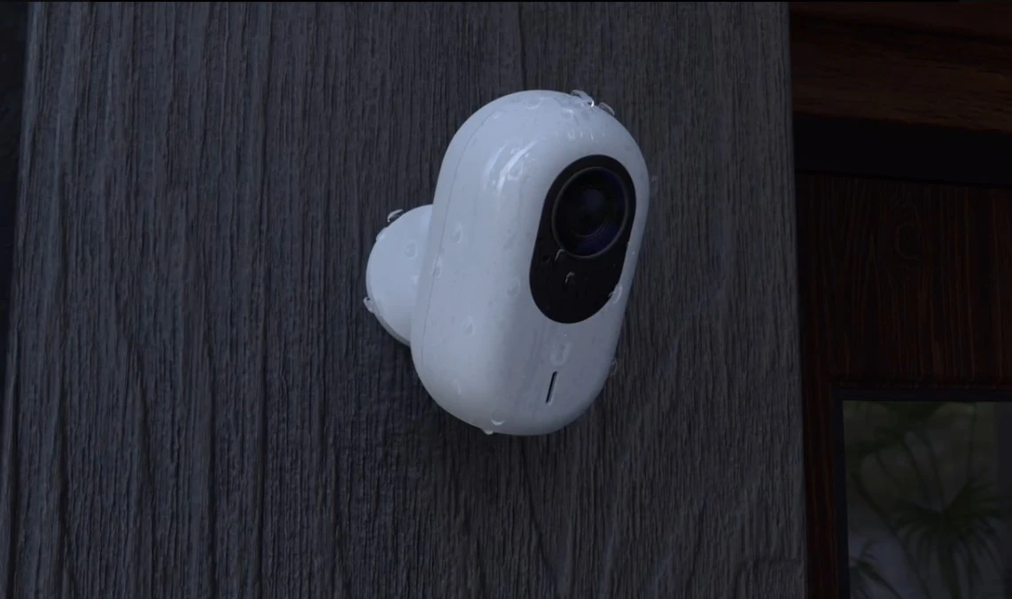 UBIQUITI UVC-G4-INS-EU PLUG-AND-PLAY WIRELESS CAMERA WITH 4MP RESOLUTION AND WIDE-ANGLE LENS