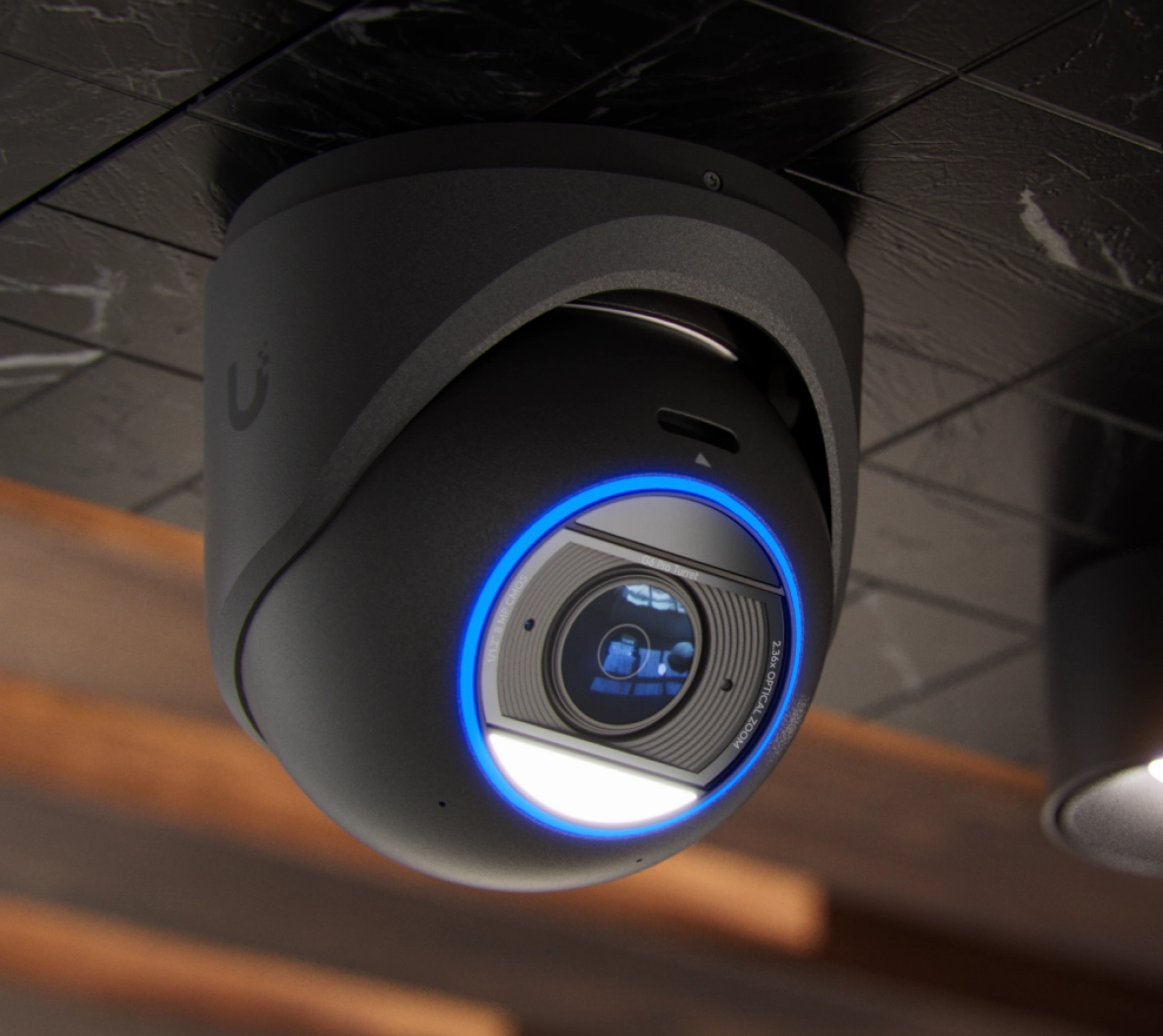 Montaż sufitowy kamery Ubiquiti G6 Pro Turret z podłączeniem PoE i maskownicą