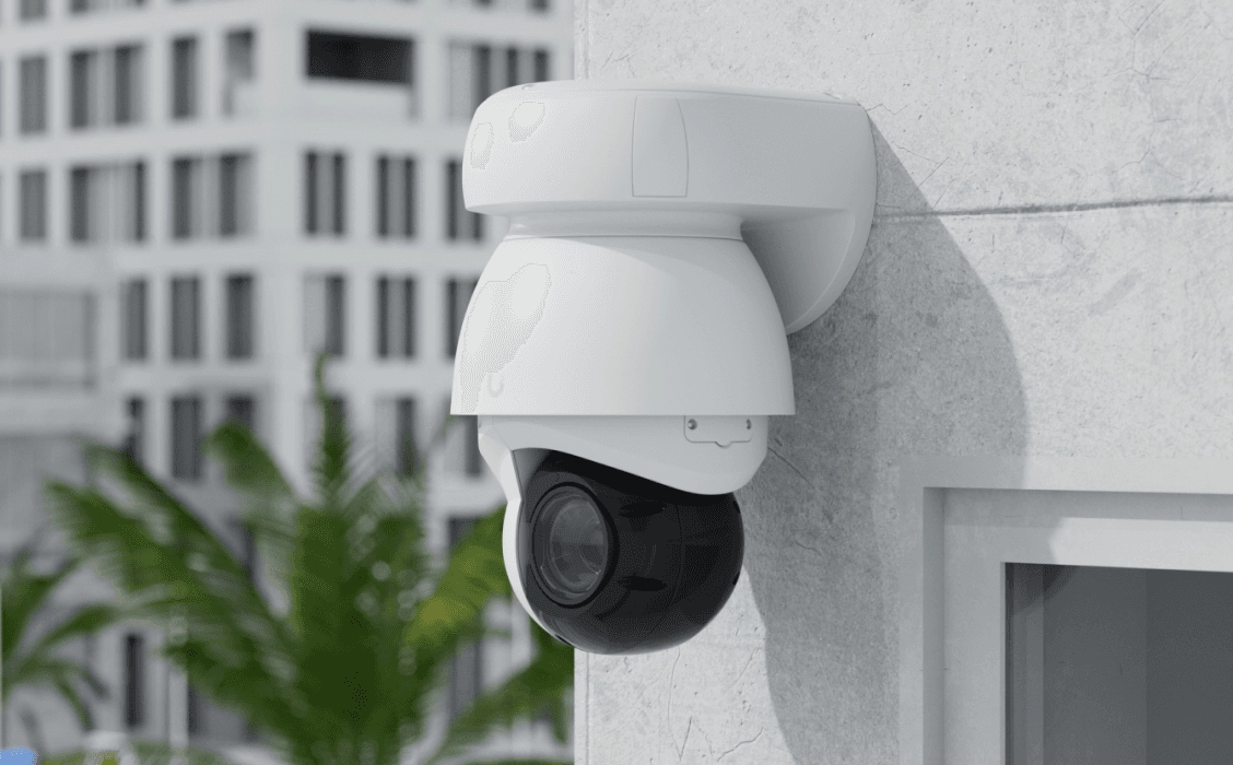 UBIQUITI UVC-AI-PTZ-B INDUSTRIAL-GRADE 4K POE++ PTZ CAMERA, 22X OPTICAL ZOOM, IR LED NIGHT VISION