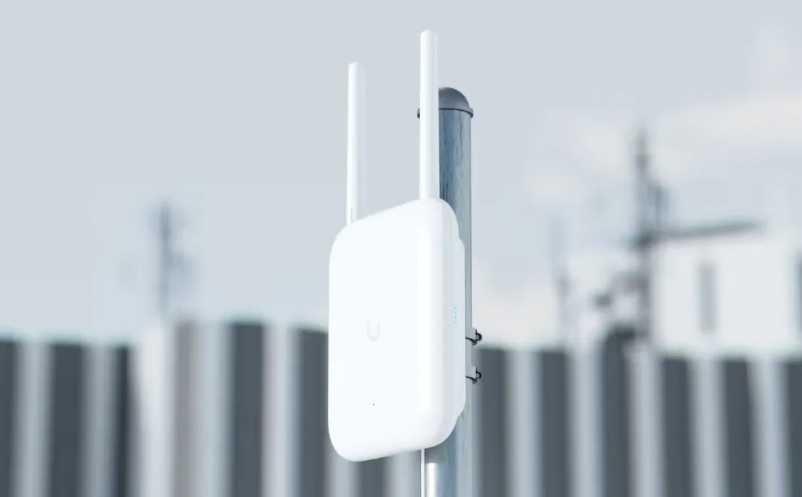 UBIQUITI U7-OUTDOOR WIFI 7 OUTDOOR AP, 2.4/5 GHZ, 2.5 GBE UPLINK, 200+ CLIENTS, IPX6