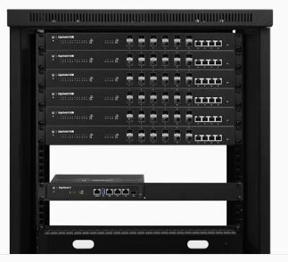 Ubiquiti ER-4 | Router | EdgeMAX EdgeRouter, 3x RJ45 1000Mb/s, 1x SFP miniatura 3